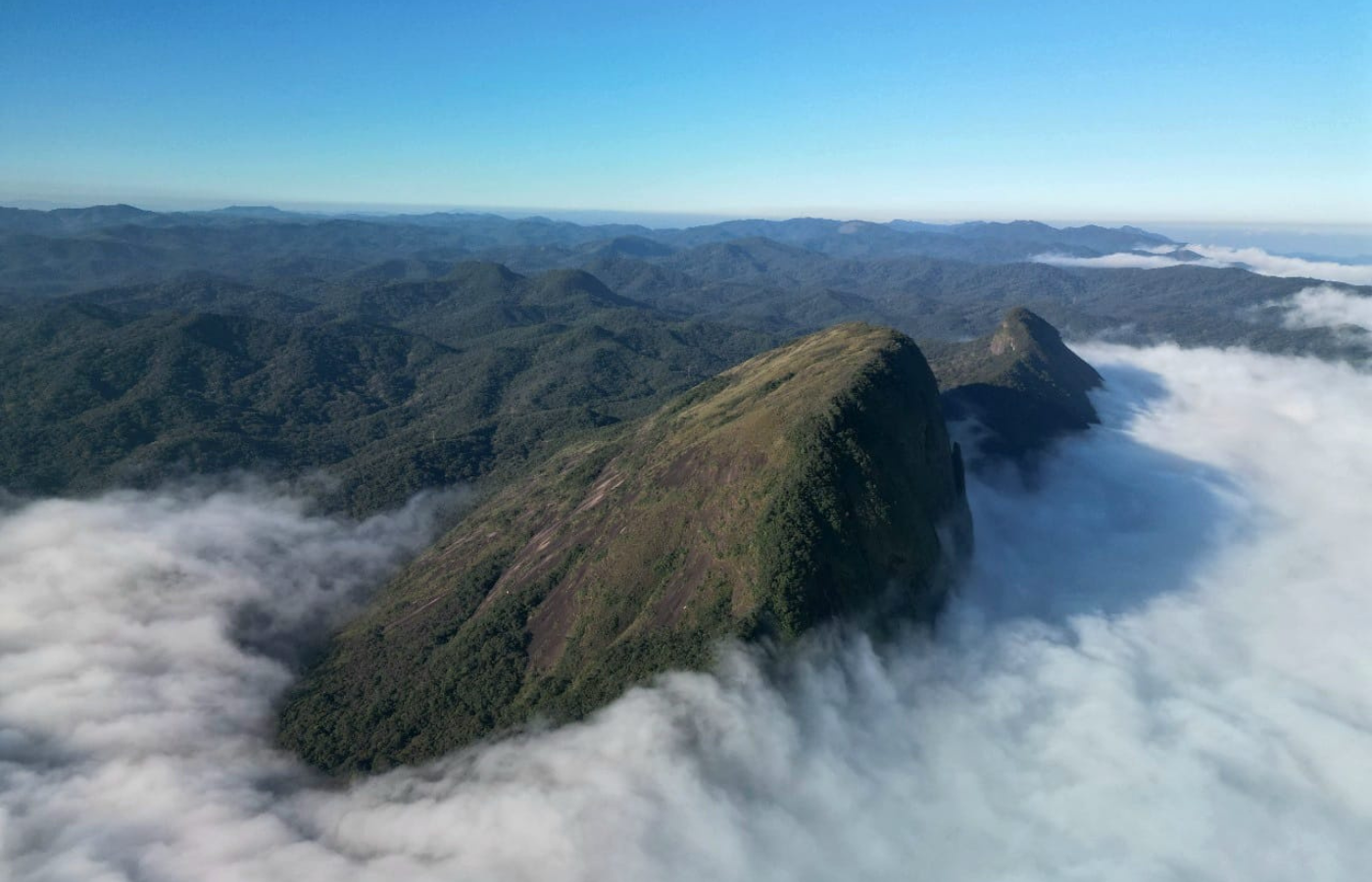 PEDRA DE BORACÉIA 1400X900 (1)